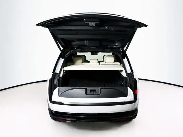 2025 Land Rover Range Rover P530 Autobiography
