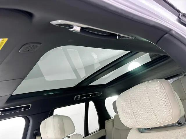2025 Land Rover Range Rover P530 Autobiography