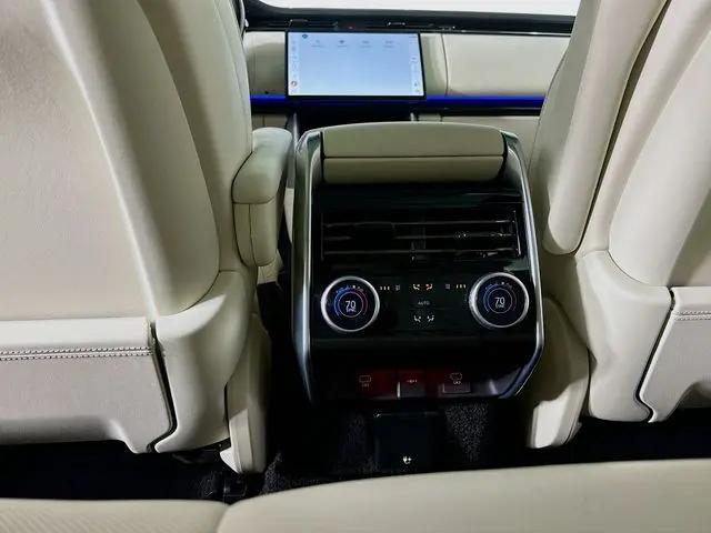 2025 Land Rover Range Rover P530 Autobiography