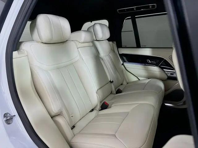 2025 Land Rover Range Rover P530 Autobiography