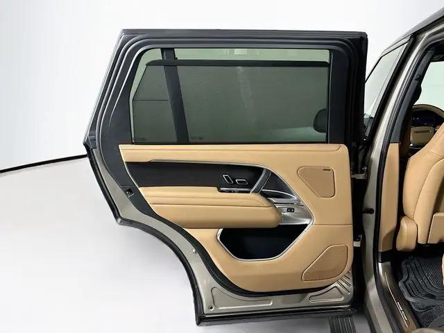2024 Land Rover Range Rover P530 SE