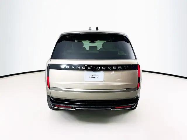 2026 Land Rover Range Rover P400 SE 7 Seat