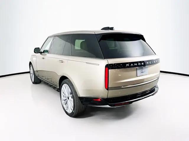 2026 Land Rover Range Rover P400 SE 7 Seat