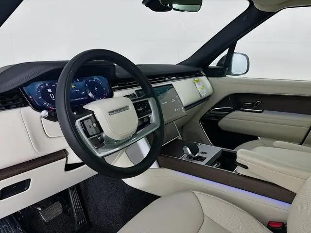 2026 Land Rover Range Rover P400 SE 7 Seat