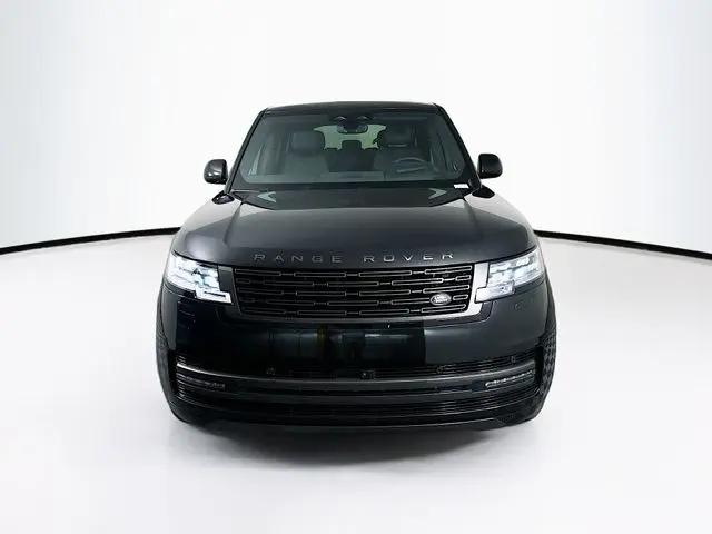 2026 Land Rover Range Rover P400 SE 7 Seat