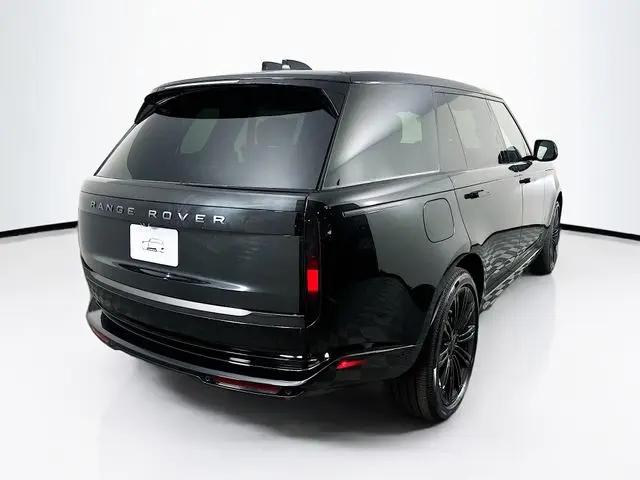 2026 Land Rover Range Rover P400 SE 7 Seat