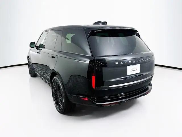 2026 Land Rover Range Rover P400 SE 7 Seat