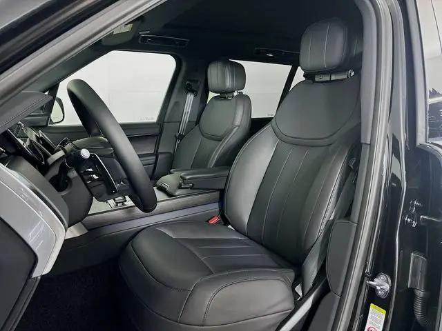 2026 Land Rover Range Rover P400 SE 7 Seat