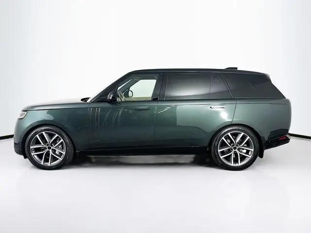 2026 Land Rover Range Rover P400 SE 7 Seat