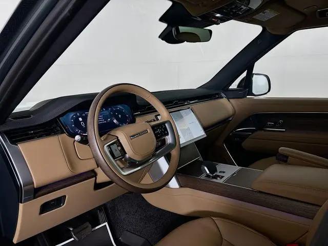 2026 Land Rover Range Rover P400 SE 7 Seat