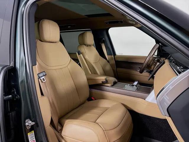 2026 Land Rover Range Rover P400 SE 7 Seat