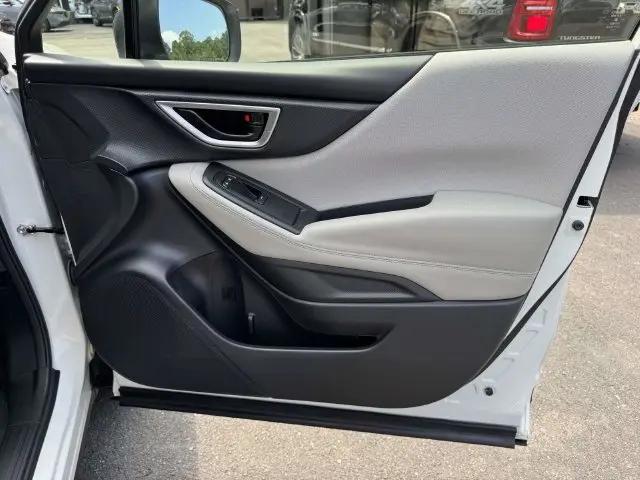 2023 Subaru Forester Base