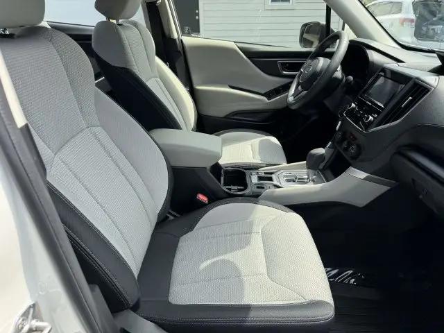 2023 Subaru Forester Base