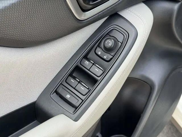 2023 Subaru Forester Base