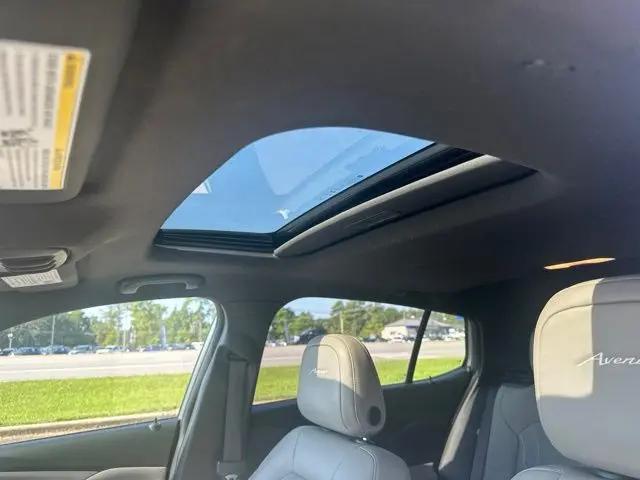 2024 Buick NV Avenir FWD