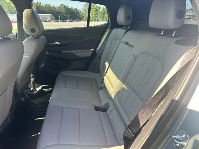 2024 Buick NV Avenir FWD