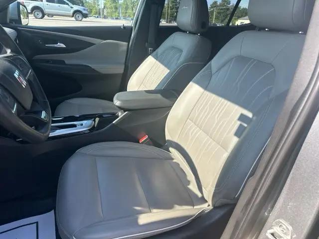 2024 Buick NV Avenir FWD
