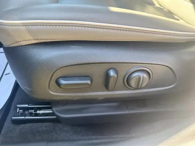 2024 Buick NV Avenir FWD