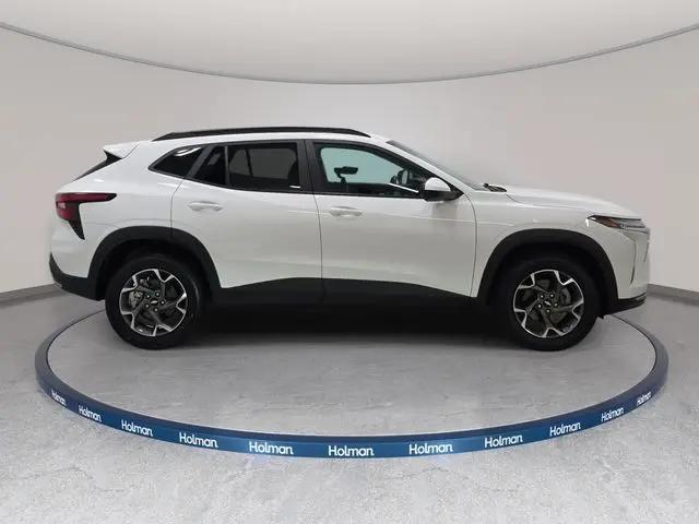2024 Chevrolet Trax FWD LT