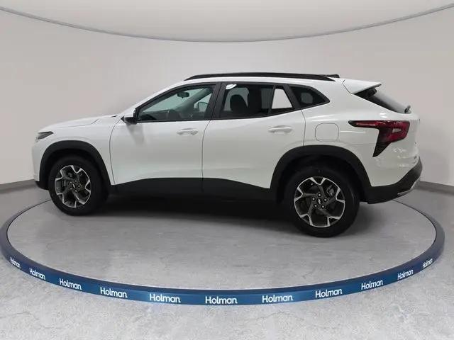 2024 Chevrolet Trax FWD LT