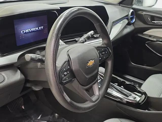 2024 Chevrolet Trax FWD LT
