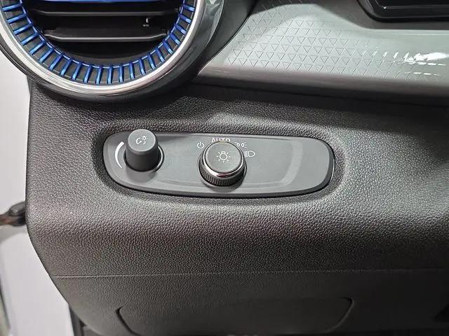 2024 Chevrolet Trax FWD LT