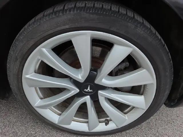 2019 Tesla Model 3 Standard Range Plus