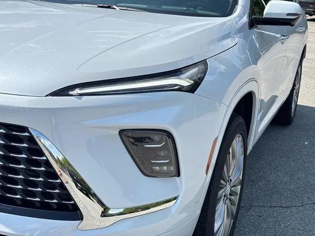 2027 Buick Enclave Avenir