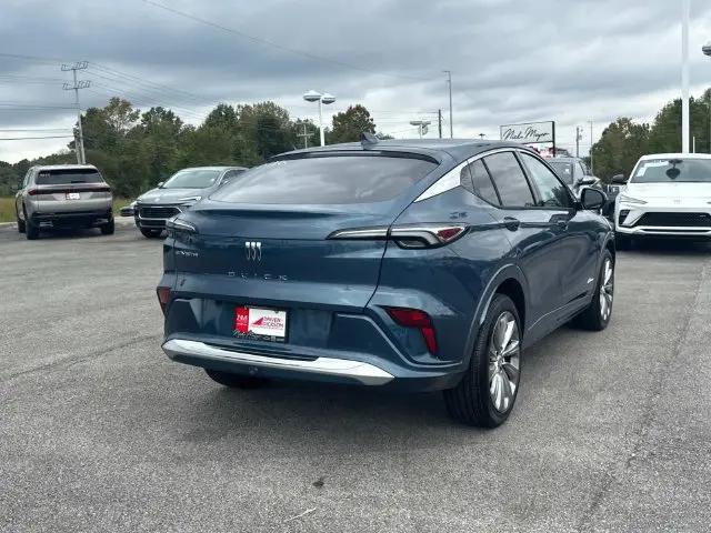 2026 Buick NV Avenir FWD