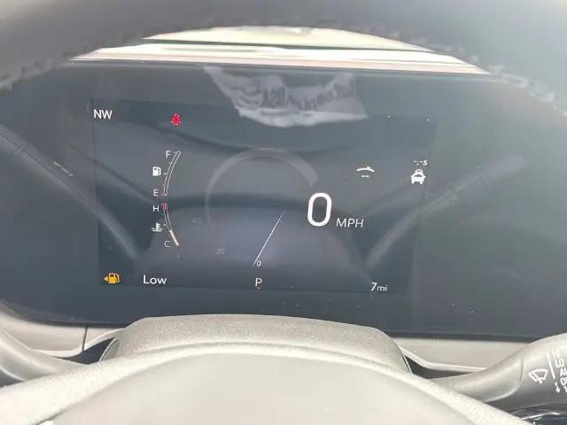 2026 Buick NV Avenir FWD