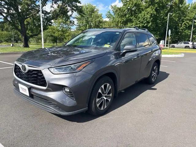 2021 Toyota Highlander XLE for sale in Mount Laurel, NJ