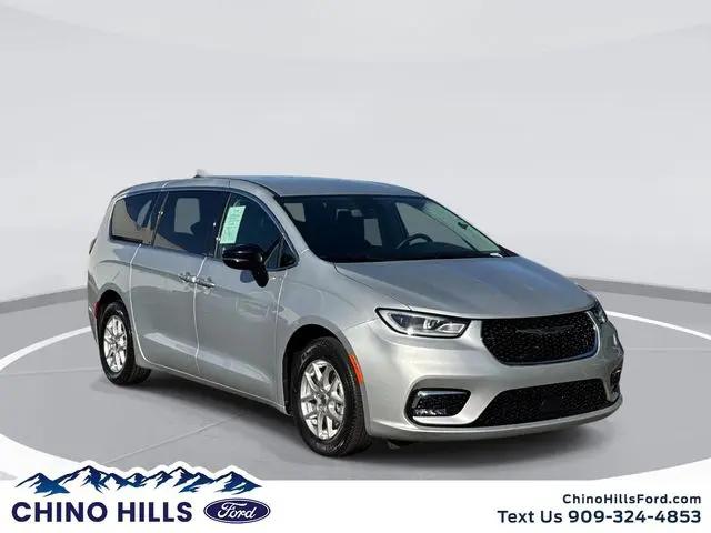 2024 Chrysler Pacifica Touring L for sale in Chino Hills, CA