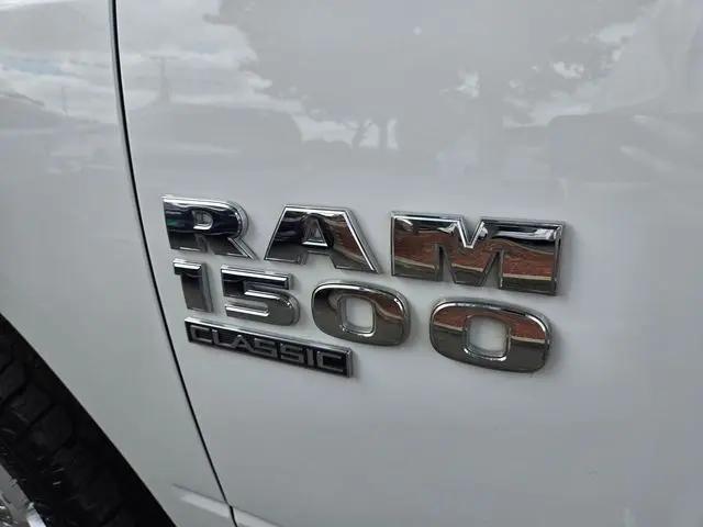 2023 Ram 1500 Classic SLT Crew Cab 4x4 57 Box