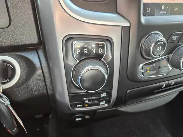 2023 Ram 1500 Classic SLT Crew Cab 4x4 57 Box