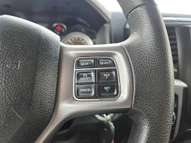 2023 Ram 1500 Classic SLT Crew Cab 4x4 57 Box
