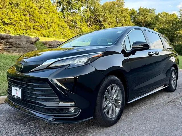 2026 Toyota Sienna XLE for sale in Ballwin, MO