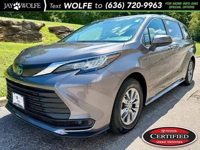 2023 Toyota Sienna LE for sale in Ballwin, MO