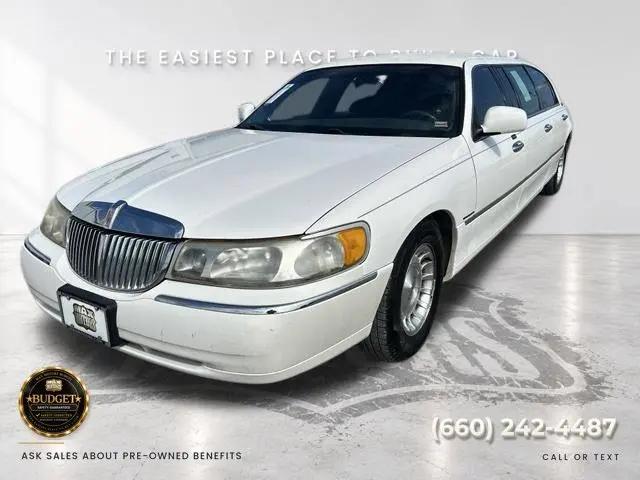 1999 Lincoln Town Car Executive for sale in Nevada, MO