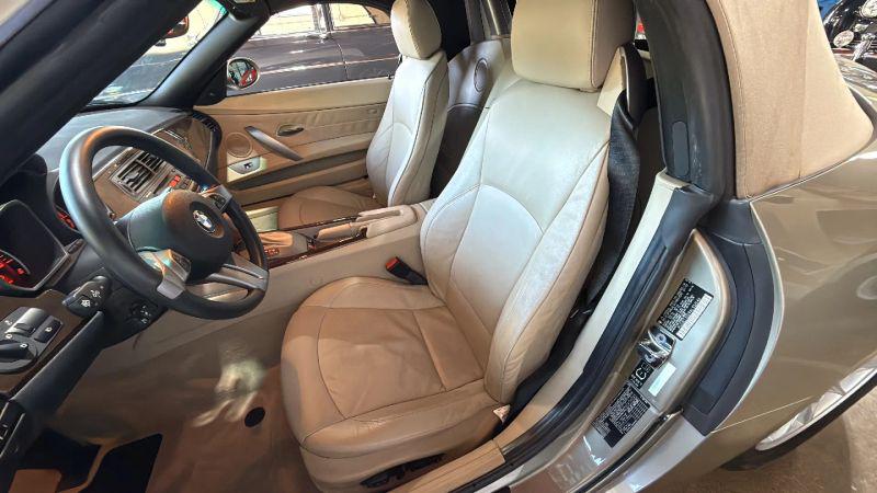 2004 BMW Z4 2.5i