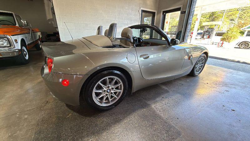 2004 BMW Z4 2.5i