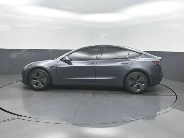 2021 Tesla Model 3 Standard Range Plus Rear-Wheel Drive