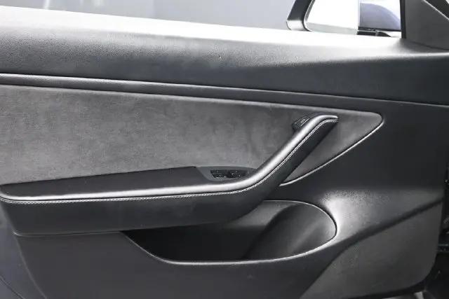 2021 Tesla Model 3 Standard Range Plus Rear-Wheel Drive