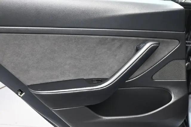 2021 Tesla Model 3 Standard Range Plus Rear-Wheel Drive