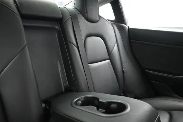 2021 Tesla Model 3 Standard Range Plus Rear-Wheel Drive