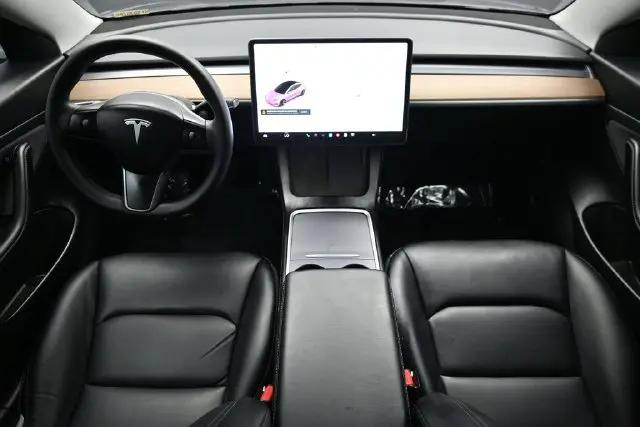 2021 Tesla Model 3 Standard Range Plus Rear-Wheel Drive