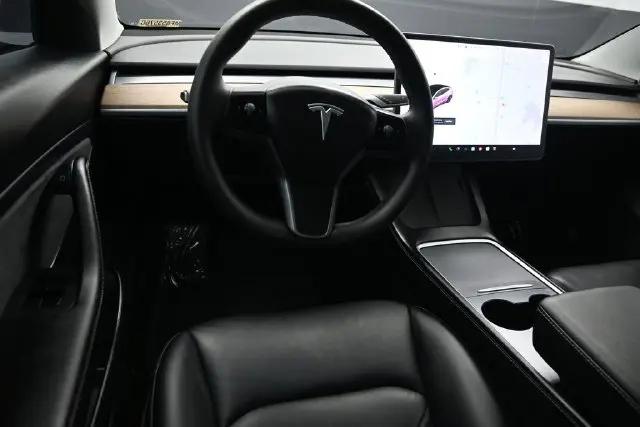 2021 Tesla Model 3 Standard Range Plus Rear-Wheel Drive