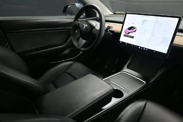 2021 Tesla Model 3 Standard Range Plus Rear-Wheel Drive
