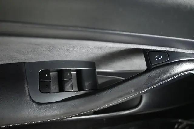 2021 Tesla Model 3 Standard Range Plus Rear-Wheel Drive