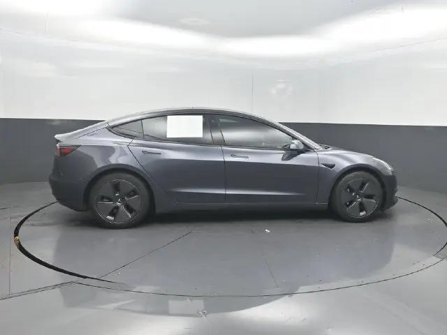 2021 Tesla Model 3 Standard Range Plus Rear-Wheel Drive