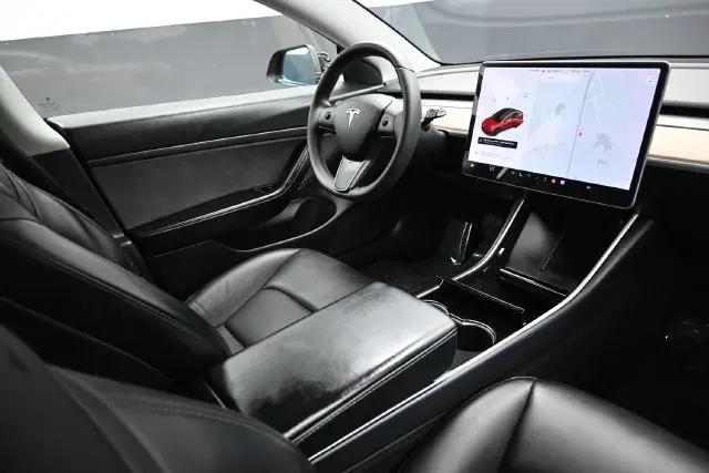 2020 Tesla Model 3 Standard Range Plus Rear-Wheel Drive